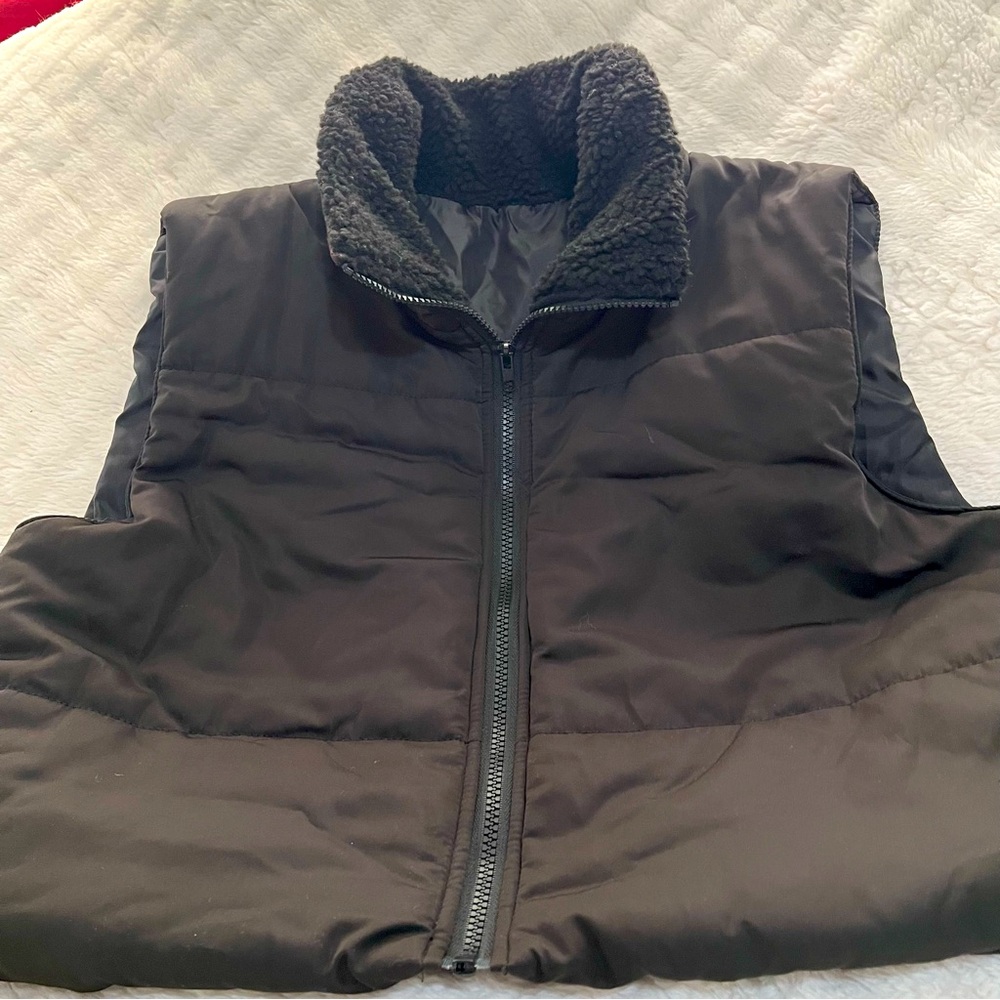 Used Black SHEIN Vest with Sherpa Collar